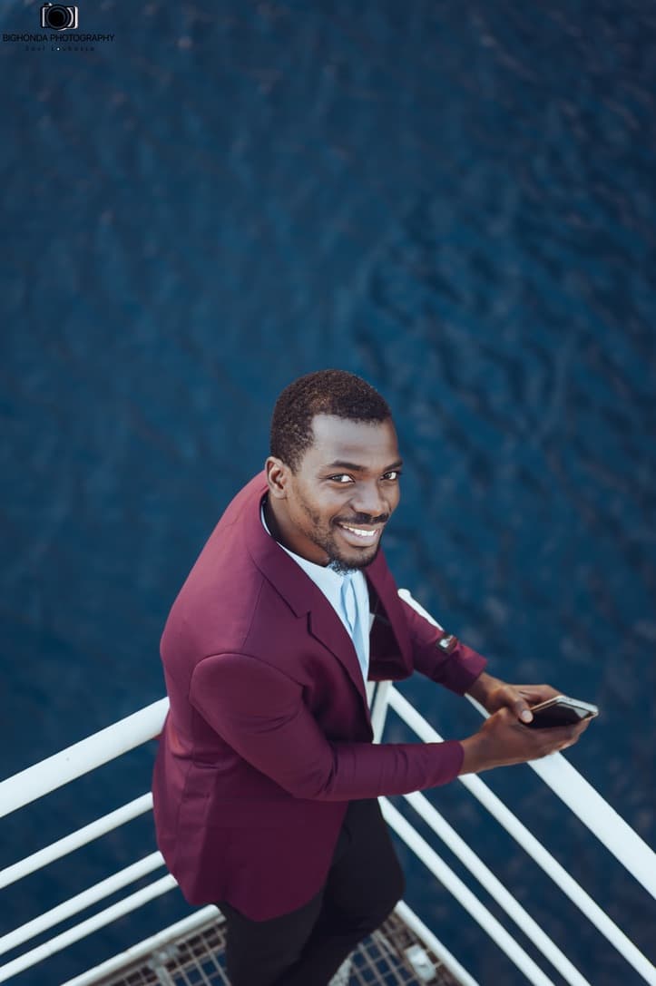 Vertical portrait photograph from Saul Loubassa Bighonda's photography archive.